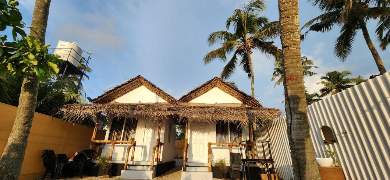 Bliss Beach Villa Alappuzha Bagian luar foto